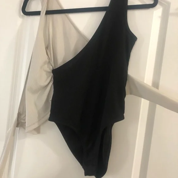TOPSHOP Bodysuit - Picture 9 of 10